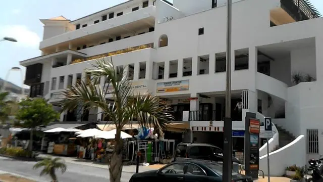 Avenida Ernesto Sarti, 10