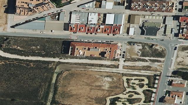 Carretera de Jumilla, 27