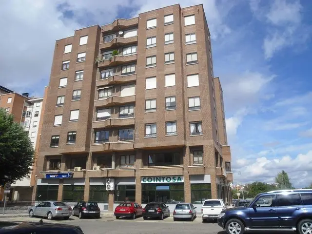 Calle Moises de Leon, 12