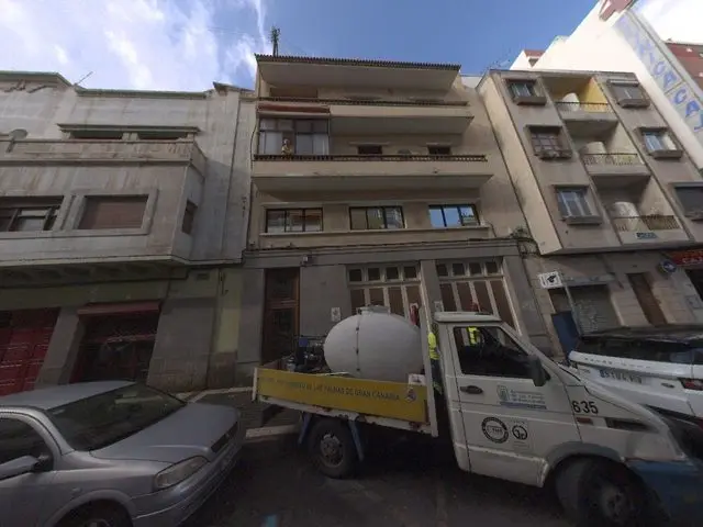 Calle Senador Castillo Olivares, 11