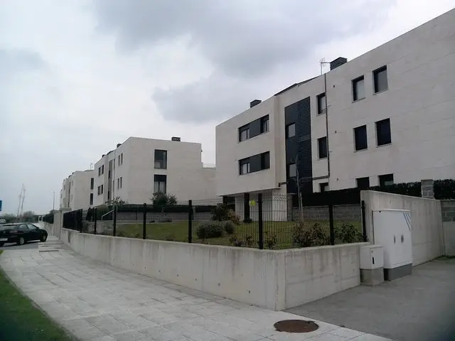 Calle Leonardo Rucabado 81 83, Bº El Somo, San Roman de Llanilla, P.1, Bajo A