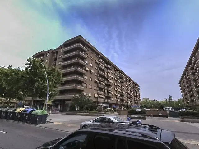 Avenida Pablo Gargallo, 25