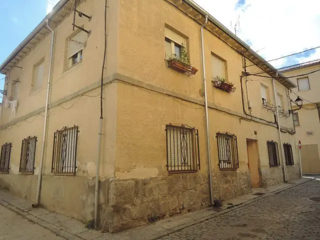Plaza Isabel de Farnesio, 5