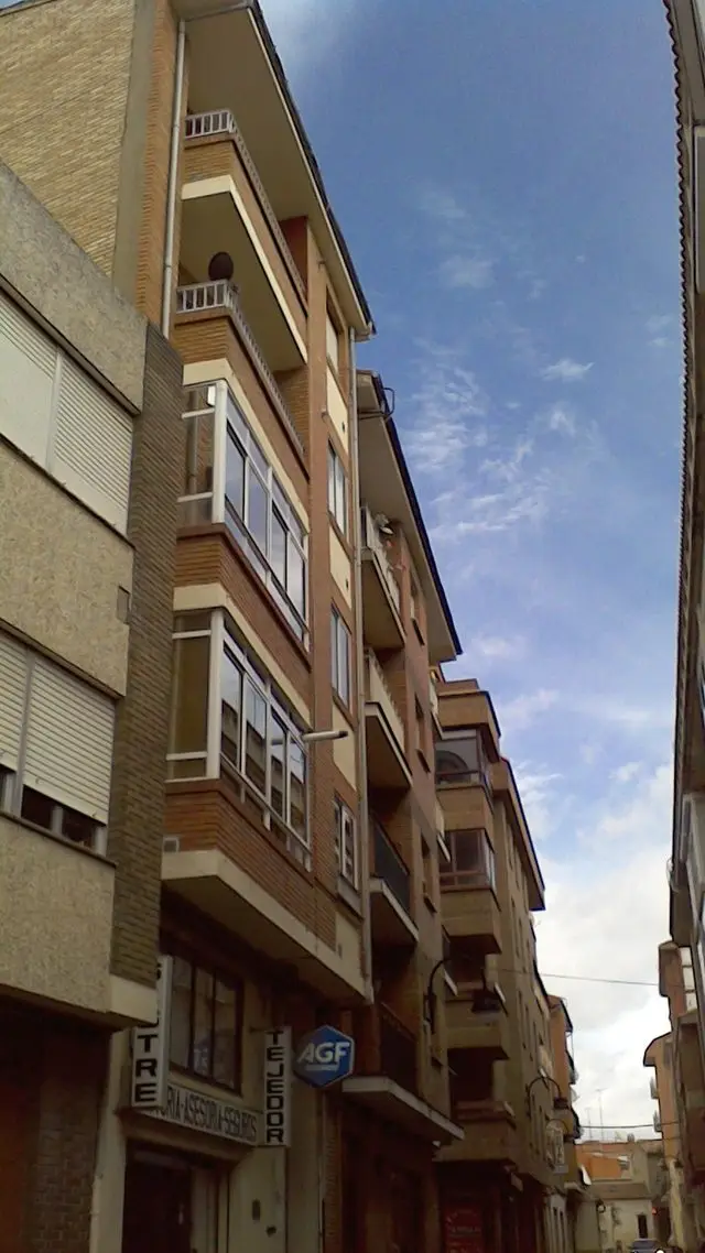 Calle Miguel Delibes, 62-64