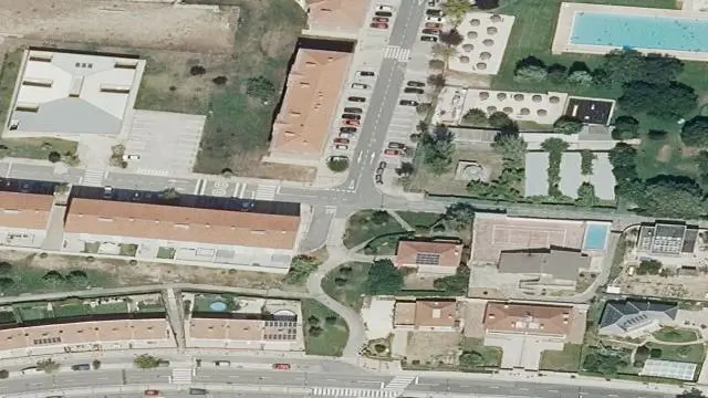 Calle Besaire, 76