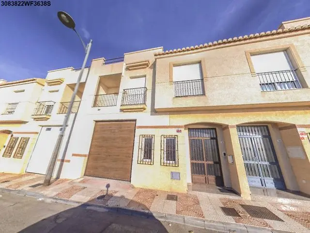 Calle Rosa Montero, 16