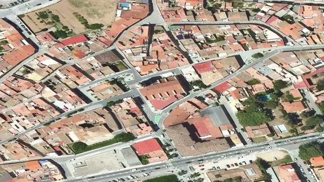 Calle C, Bajos Primera Escalera H de Cubelles Ahora Pasaje Río Francolí O de la Marina 10