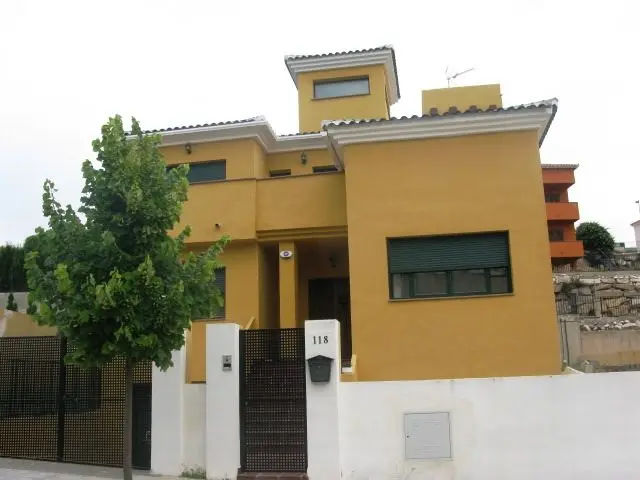 Calle Gredos, 118