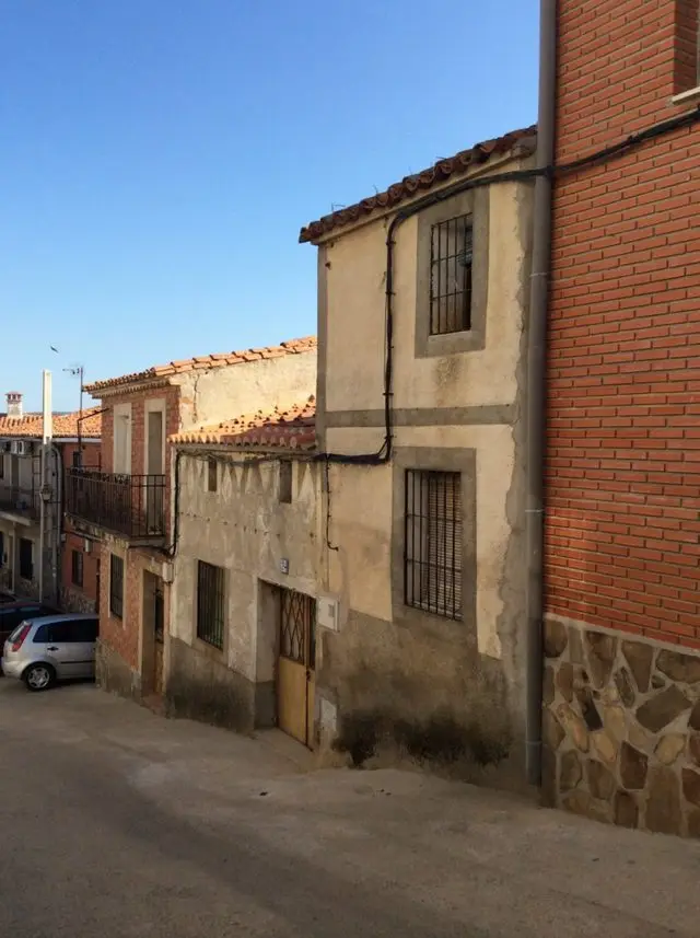 Calle General Yague 36