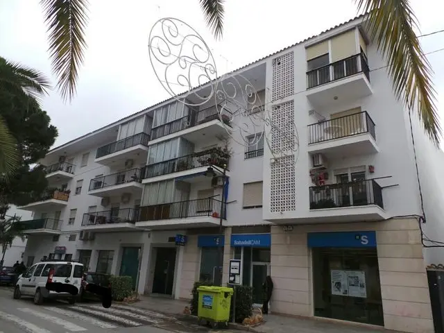 Calle Almendros, 2