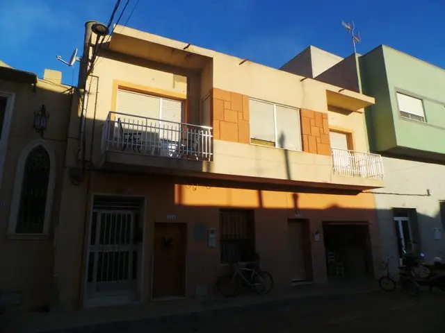 Calle Gabriel Miro 15