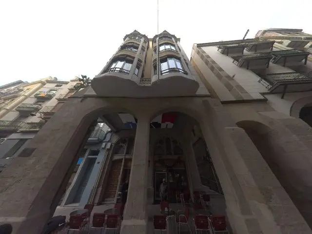 Plaça Paeria, 4