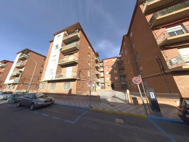 Calle Francisco Javier de Moya, 28