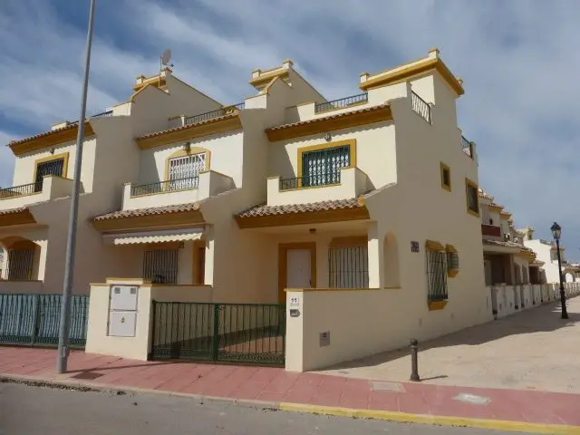 Calle Vital Aza, 32