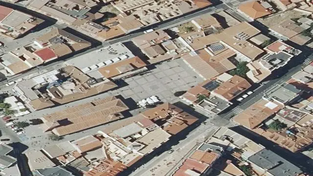 Avenida de Castilla la Mancha- Local Comercial 25
