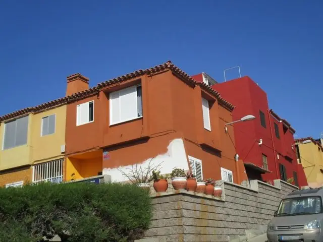 Paseo Tahona, 2