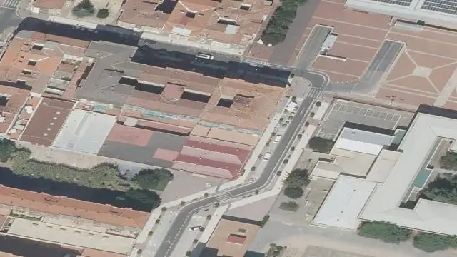 Calle Albia de Castro, 10, Bajo