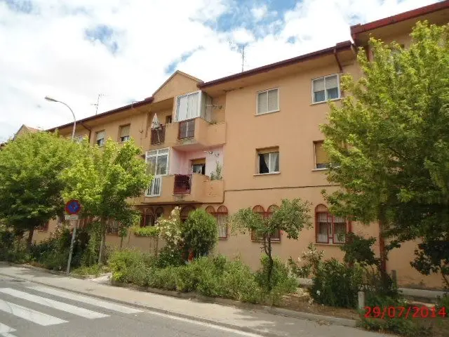 Calle Fuenteguinaldo, 24