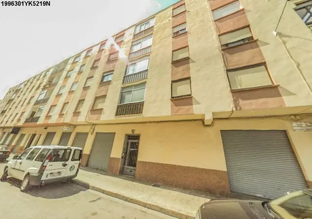 Calle Salvador Guinot Número: 57 Planta: 3 Tipo B