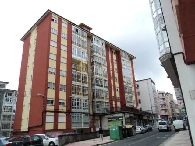 Rúa Otero Pedrayo, 38 - 5.º B