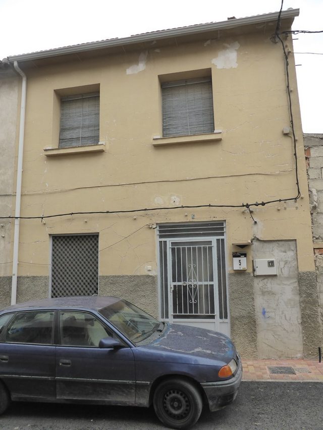 Calle Miguel Hernandez 5