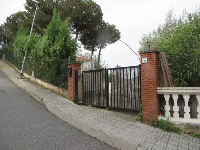 Calle Montseny, 6