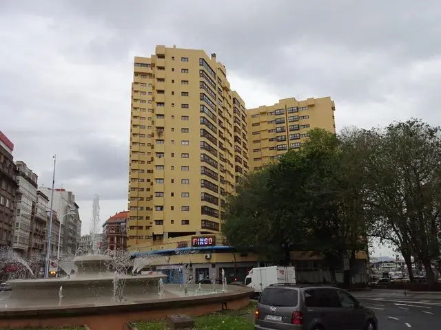 Avenida Fernandez Latorre, 31, -2º A